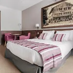מלון Hotel-cafe Du Trinquet 3*