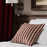 Hotel-cafe Du Trinquet קמבו-לה-באן