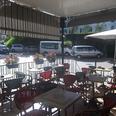 فندق Hotel-cafe Du Trinquet كامبو-لي-بان