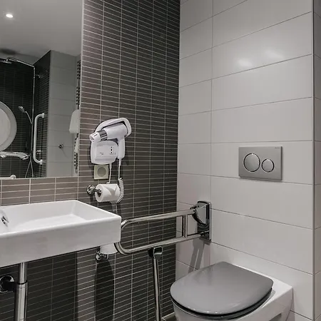 فندق Hotel-cafe Du Trinquet 3*