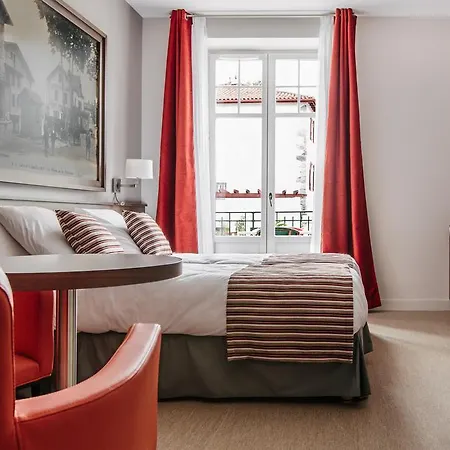 Hotel Hotel-cafe Du Trinquet 3*