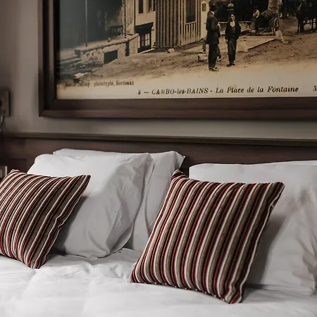 Hotel-cafe Du Trinquet كامبو-لي-بان