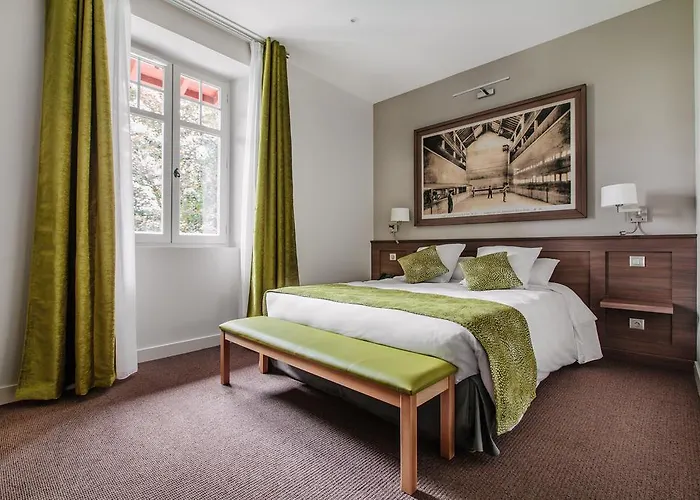 Hotel-café Du Trinquet Cambo-les-Bains